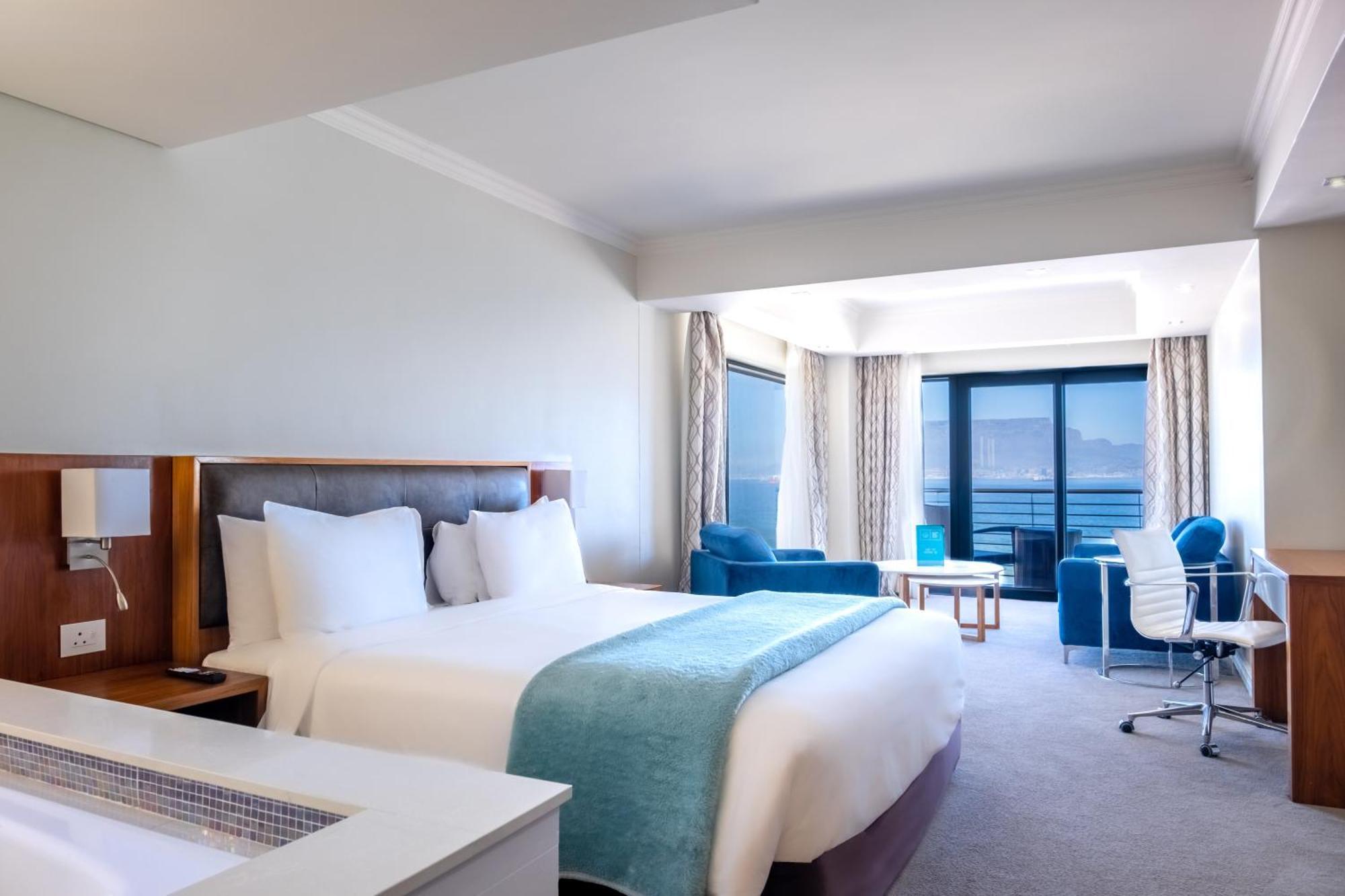 Blaauwberg Beach Hotel Bloubergstrand Extérieur photo