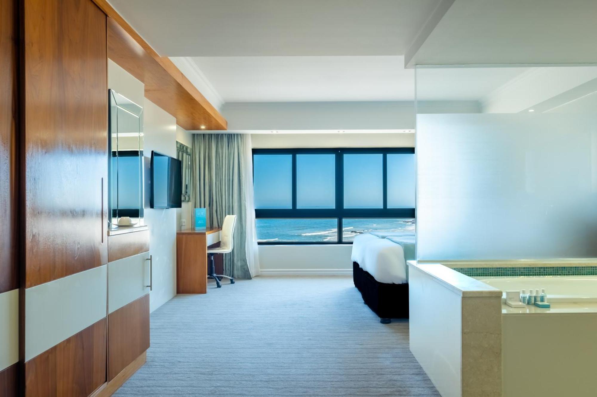Blaauwberg Beach Hotel Bloubergstrand Extérieur photo